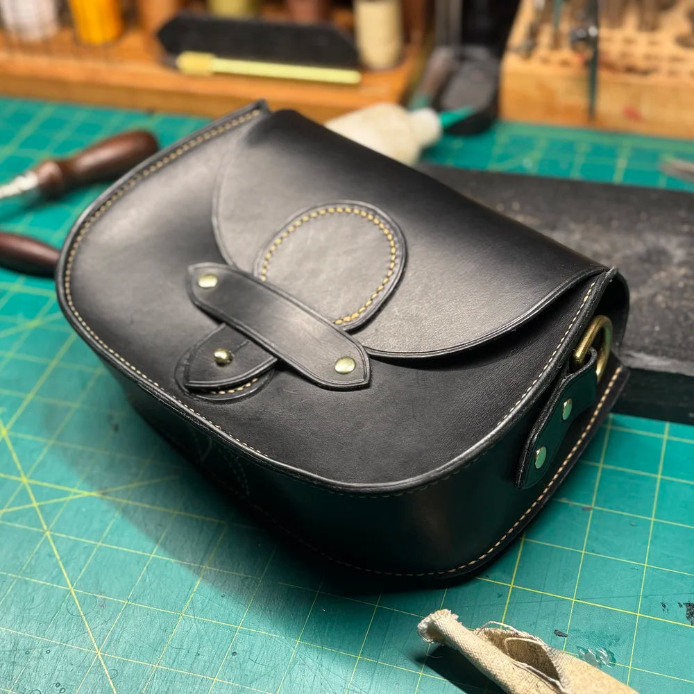 The Aura Crossbody - Colonial Black